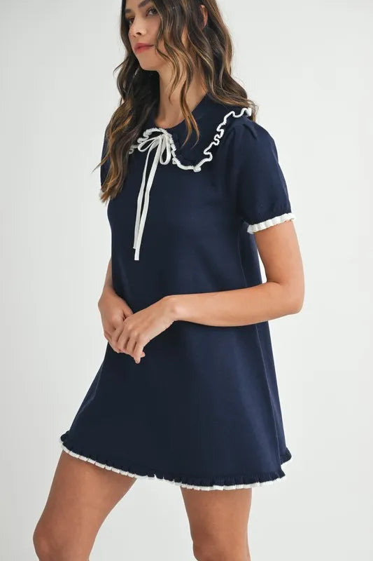 Mini-robe pour femme en maille fine à col volanté – Mini-robe volantée, Robe en maille fine, Robe à col, Mini-robe féminine, Robe en maille chic