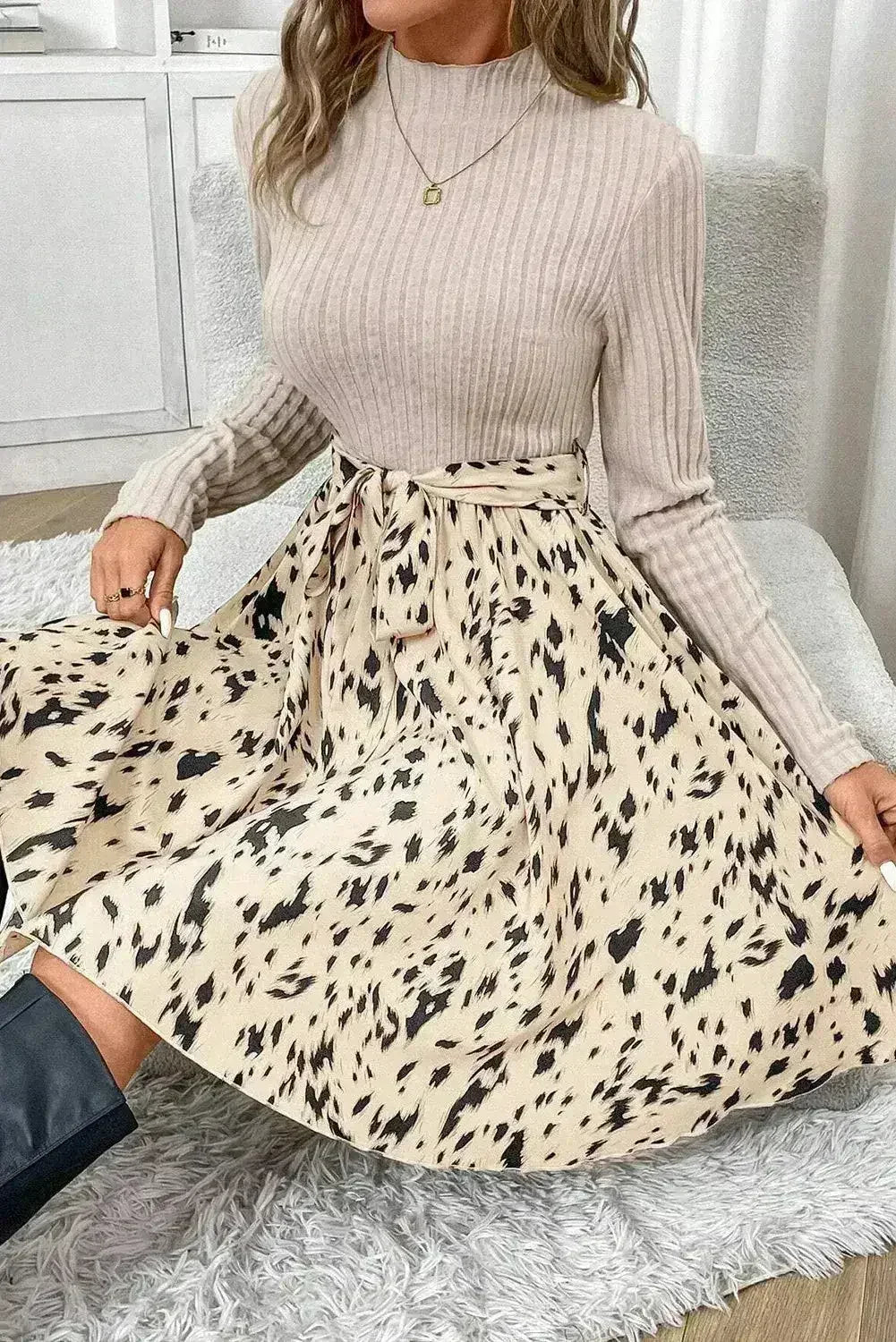 Robe imprimée à col montant noué | Manches longues croisées | Femstylo
