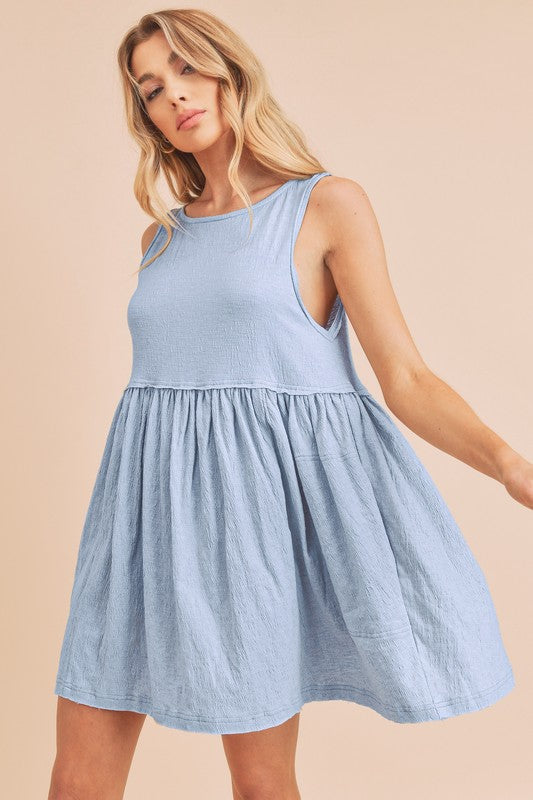 Robe Courte Sans Manches Col Rond Fluide pour Femme - Simple, Polyvalente et Confortable pour le Quotidien