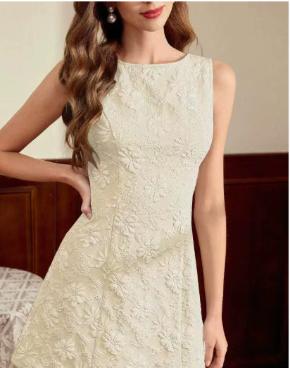 Robe midi sans manches en jacquard pour femme – Coupe ajustée style minimaliste français