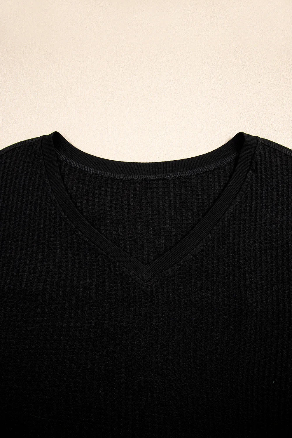 T-shirt ample à col en V et épaules tombantes, texture gaufrée blanche