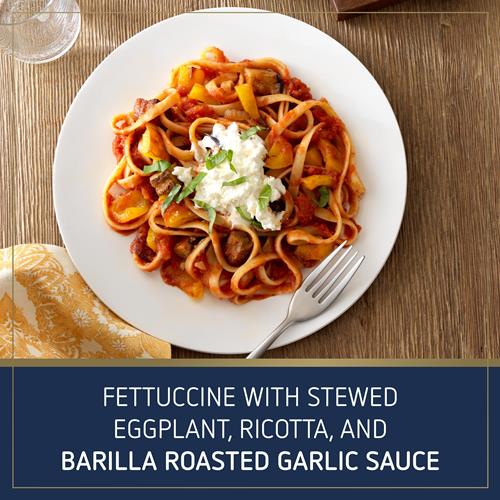 Sauce Pâtes Barilla Ail Rôti, Pot de 680g - Sans Sucres Ajoutés - Faite Avec 100% d'Huile d'Olive Extra Vierge - Sans Colorants, Arômes ou Conservateurs Artificiels - Sans OGM, Sans Gluten, Casher