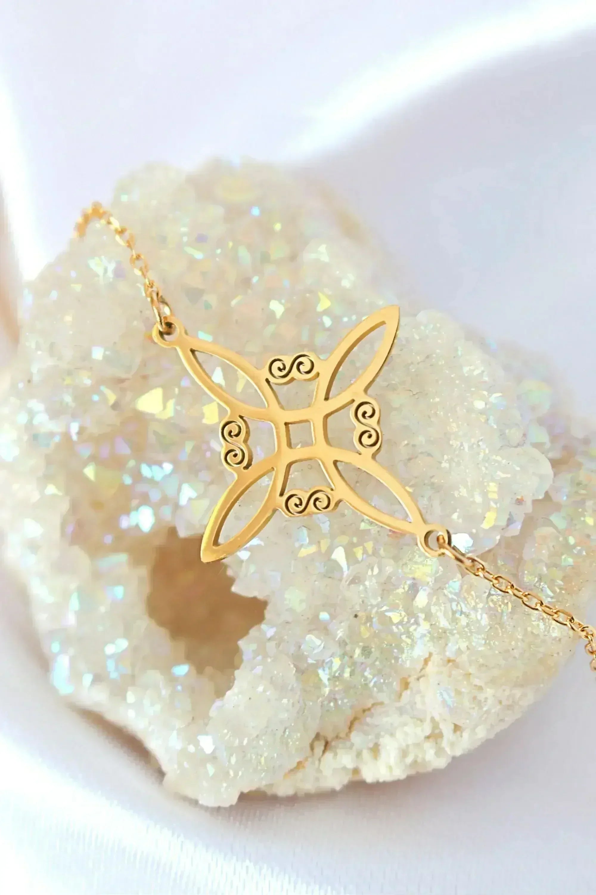Bracelet Nœud de Sorcière | Amulette en or 24 carats