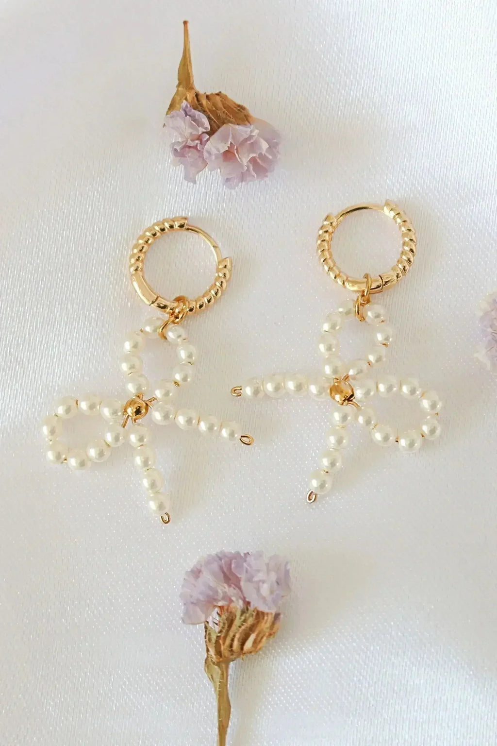 Boucles d'Oreilles Nœud Perle Miss Coquette | Plaqué Or Hypoallergénique - Femstylo