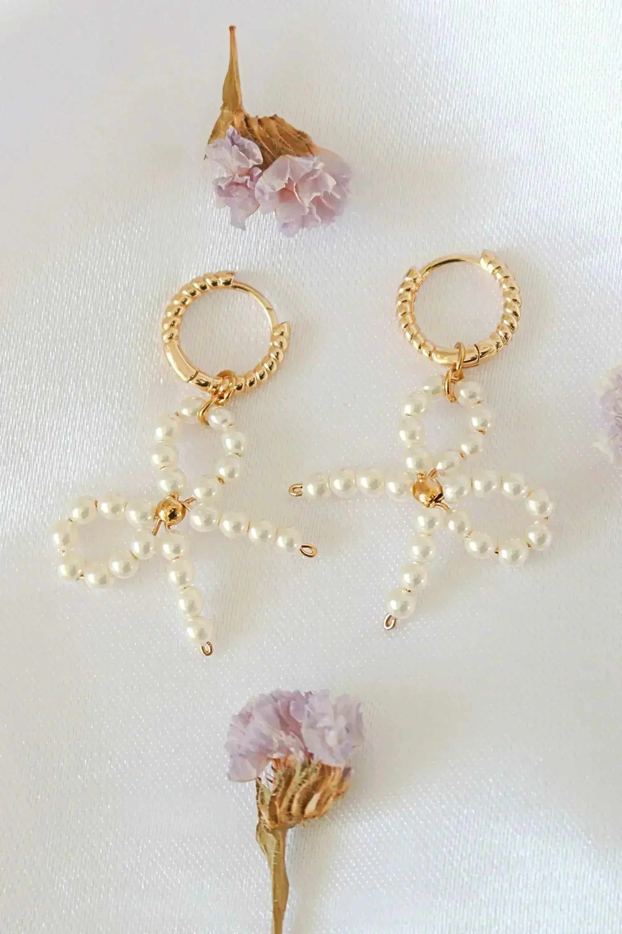 Boucles d'Oreilles Nœud Perle Miss Coquette | Plaqué Or Hypoallergénique - Femstylo