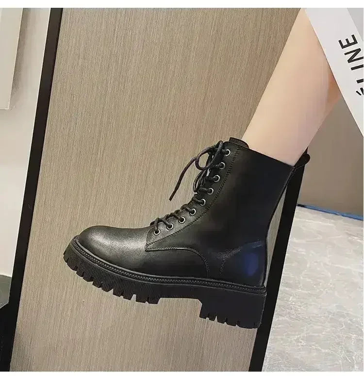 Bottes Martin Strass – Étincelle d'Audace. Démarche Assurée.