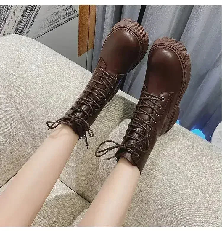 Bottes Martin Strass – Étincelle d'Audace. Démarche Assurée.
