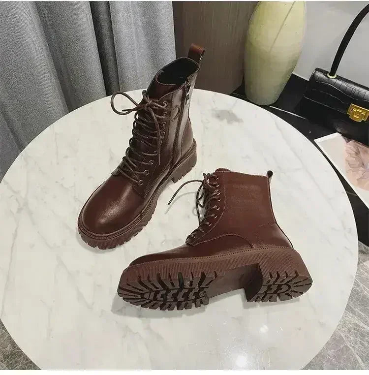 Bottes Martin Strass – Étincelle d'Audace. Démarche Assurée.