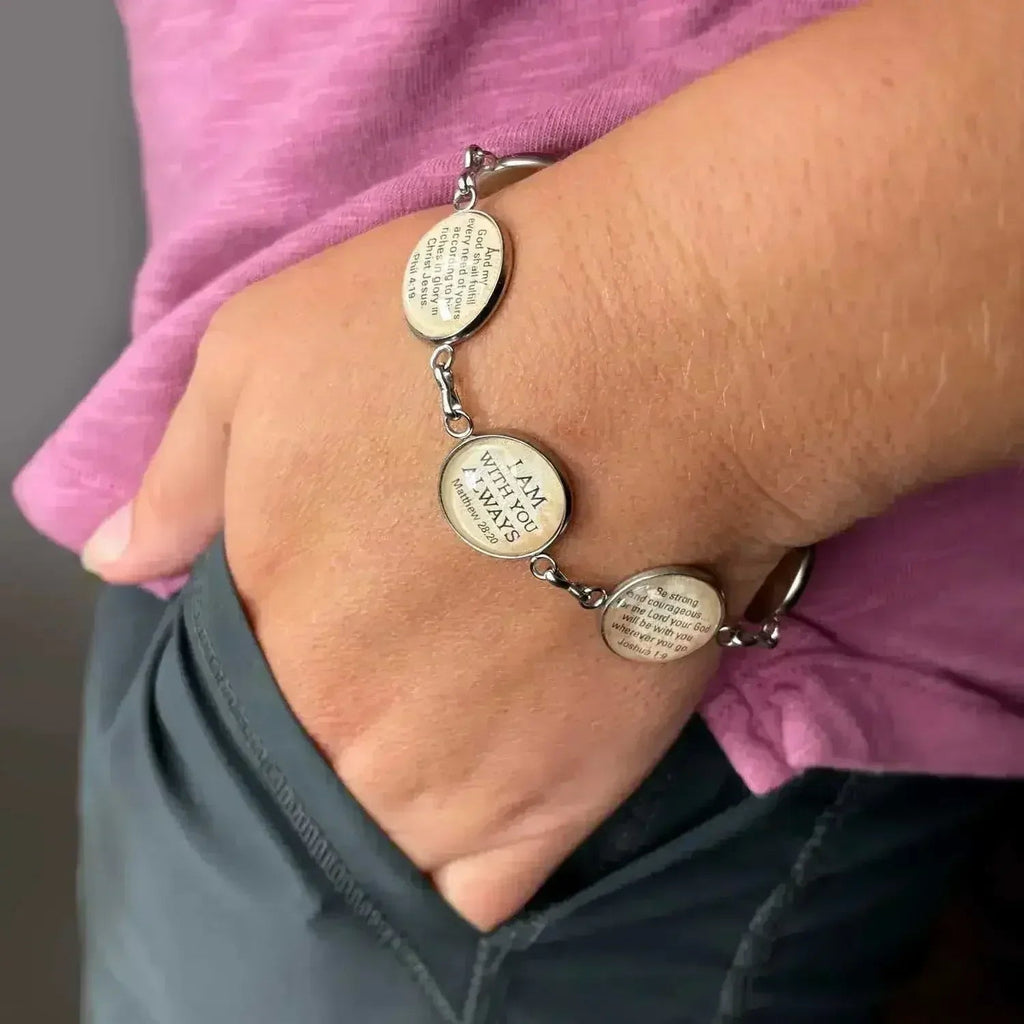 Bracelet avec breloque en verre Cantique « Bénie assurance » et Écriture sainte – Acier inoxydable