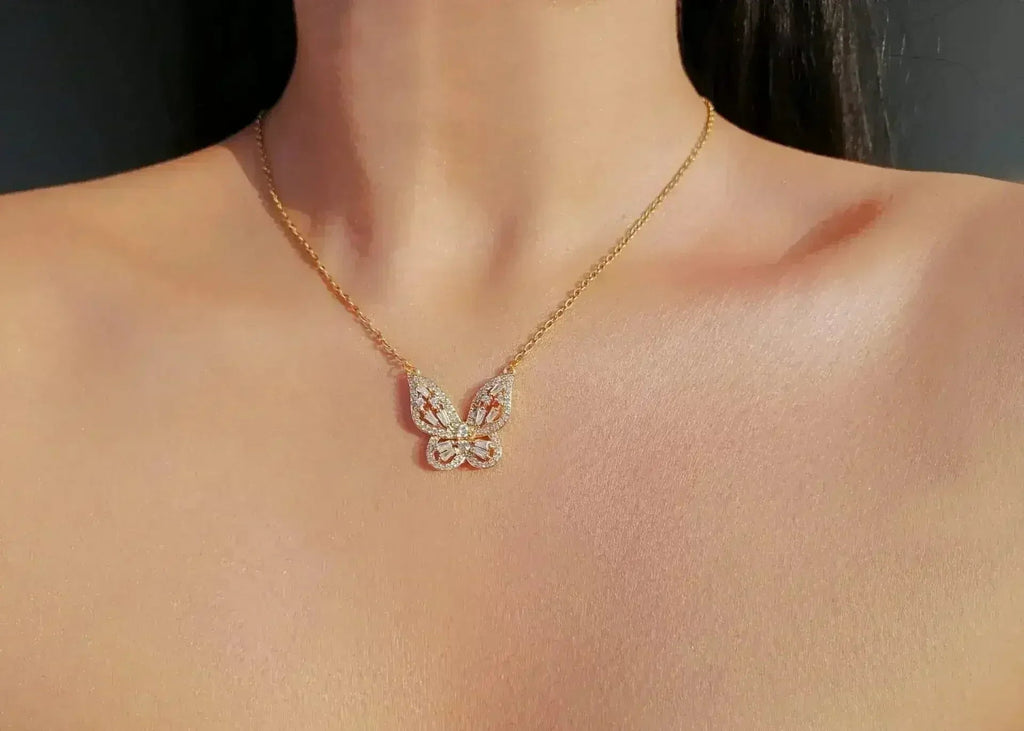 Collier Pendentif Papillon 24 carats