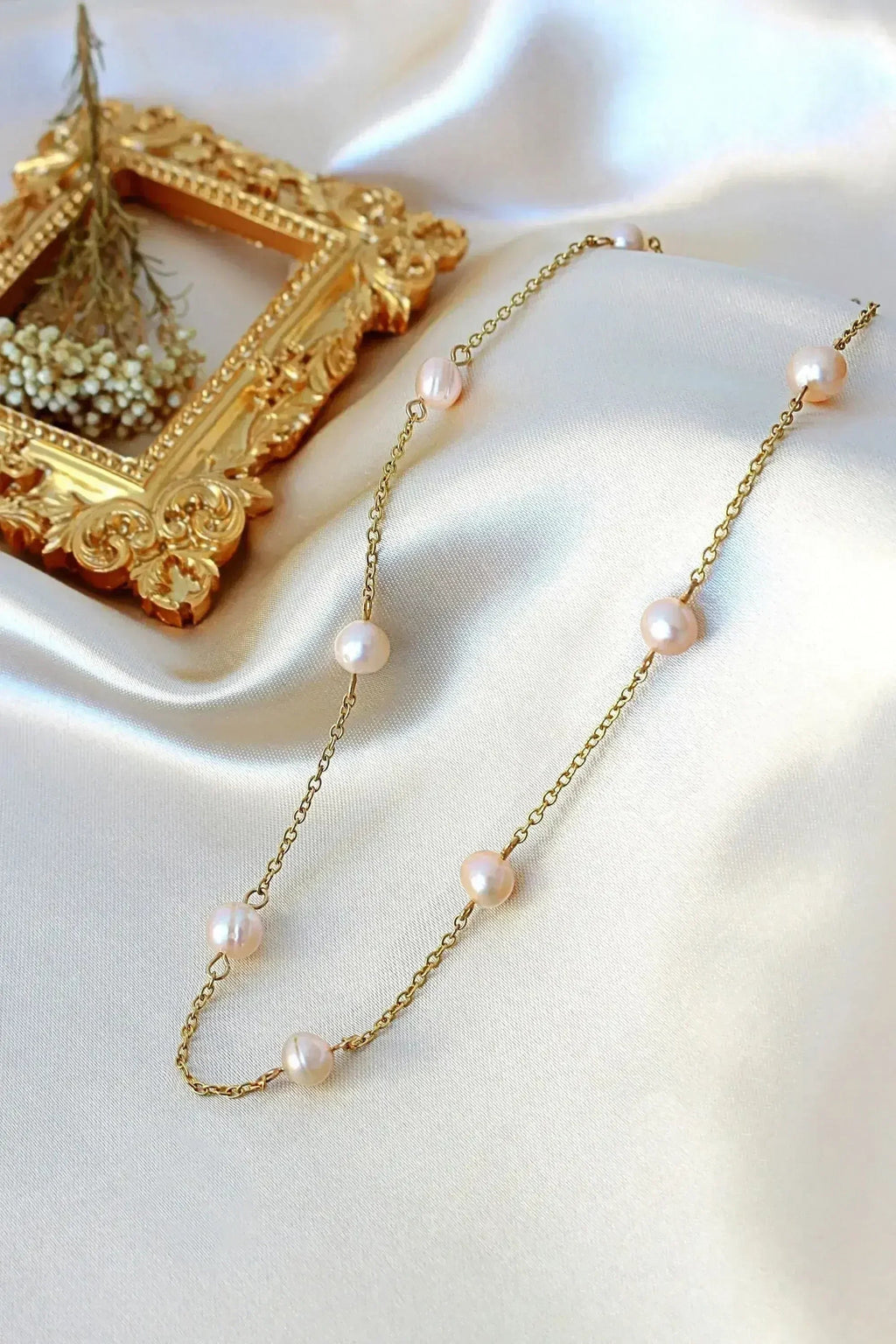 Collier ras du cou en perles baroques - Or 24 carats et perles roses/crèmes | Femstylo