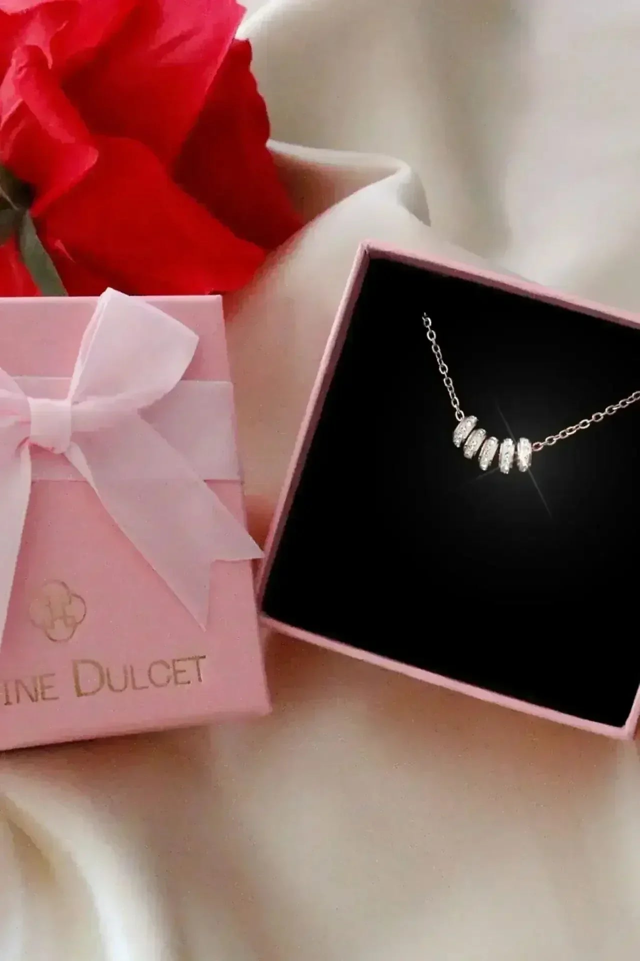 Boucles d'oreilles créoles tournesol – Or rose 18 carats et oxyde de zirconium | Femstylo