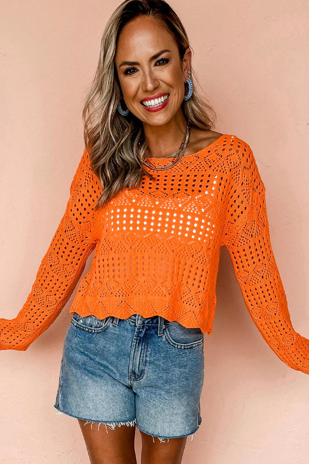 Pull au crochet uni couleur carotte avec bord festonné