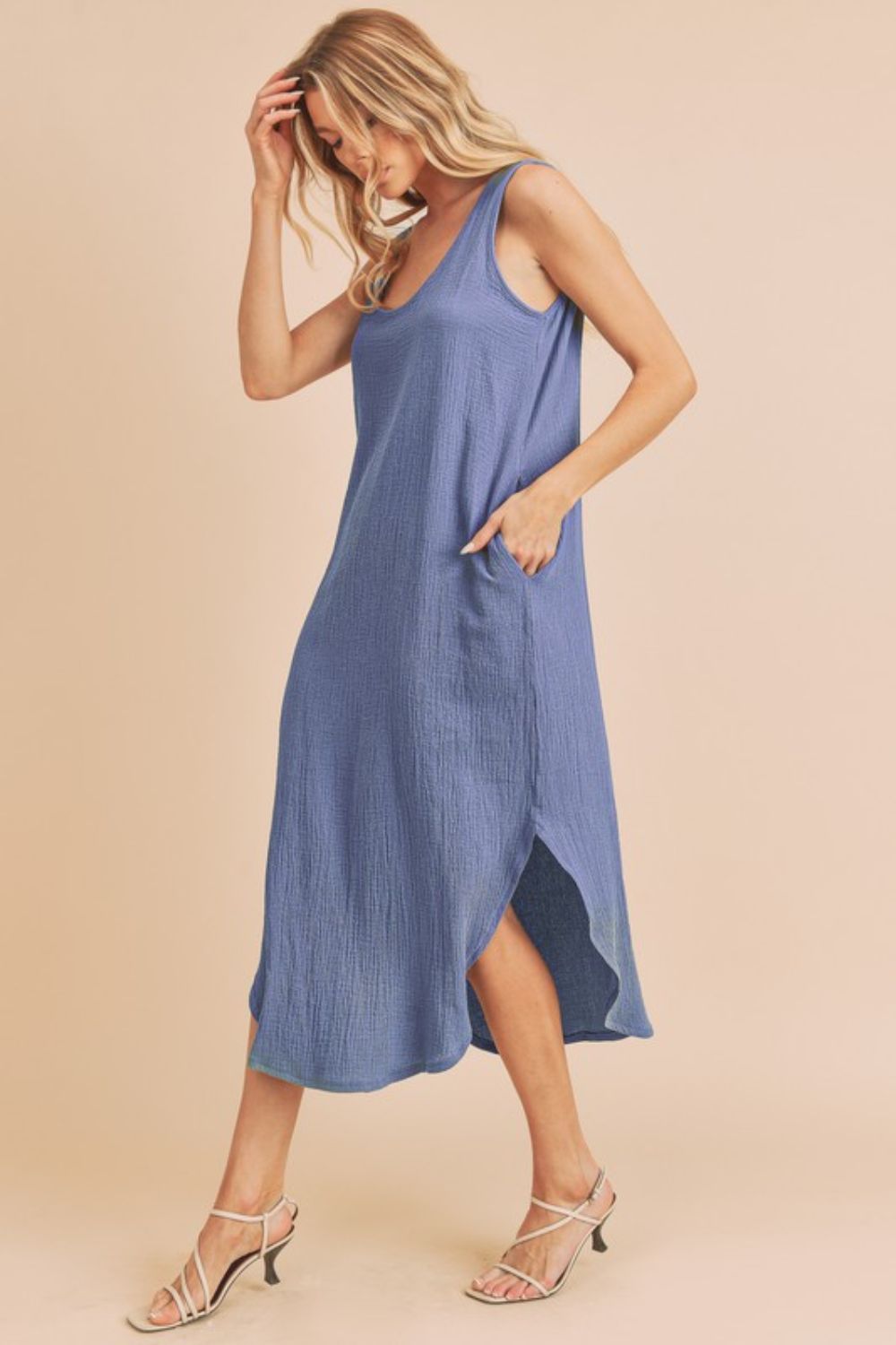 Nouvelle robe débardeur midi à col rond avec poches pour femme – Décontractée, confortable et fonctionnelle pour tous les jours