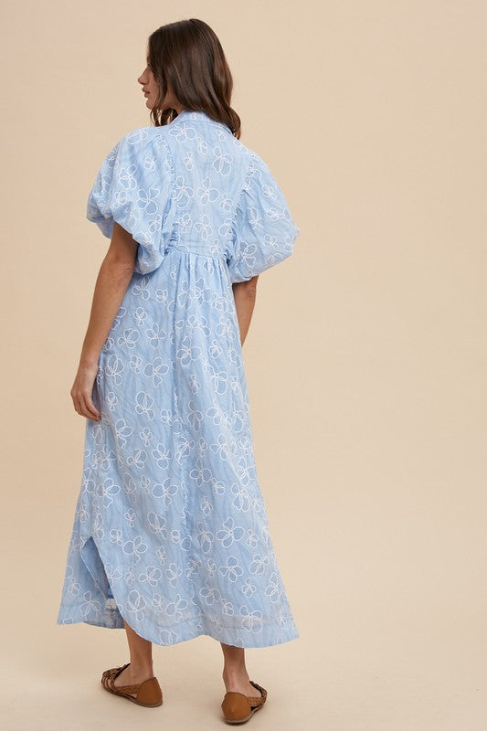 Robe d'été florale à smocks et manches bouffantes – Robe florale féminine à smocks et manches bouffantes avec des détails délicats pour les occasions décontractées et spéciales