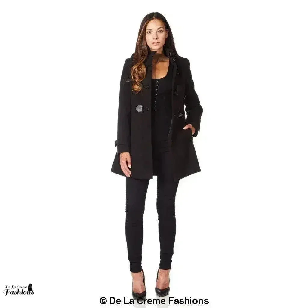 Manteau ajusté à capuche avec brandebourgs