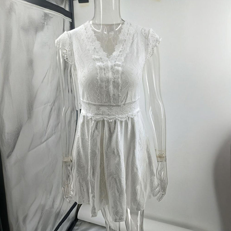 Robe courte à col en V et manches courtes avec garniture en dentelle pour femme