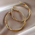 Boucles d'oreilles femme design texture douce et soyeuse