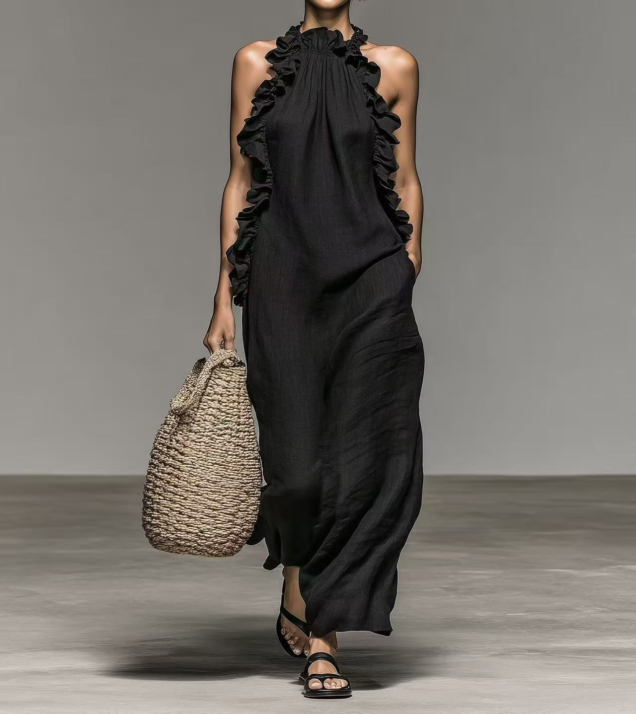 Robe sans manches à volants et col halter – Coupe ample et fluide avec poches