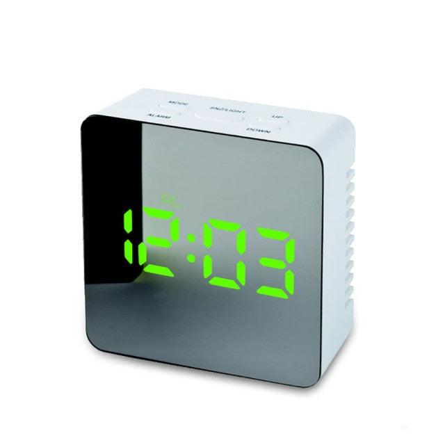 Réveil numérique Réveils Volume Réglable pour Chambre Horloge Électronique 7 Pouces Numérique Réveils de Bureau pour Chambre d'Enfant Écran LED pour Chambre d'Enfant Température Fonction Snooze Horloge de Table Horloge LED Montre Électronique de Table