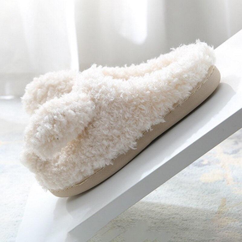 Chaussons Chien Femme Chaussures d'Hiver Chaudes Douces Peluche Chaussons de Couple Pour Maison Intérieur Chambre Femme Chaussons Chauds Chauds Fausses Fourrures Mignon Amoureux des Chiens Hiver Maison Chaussures Confortables