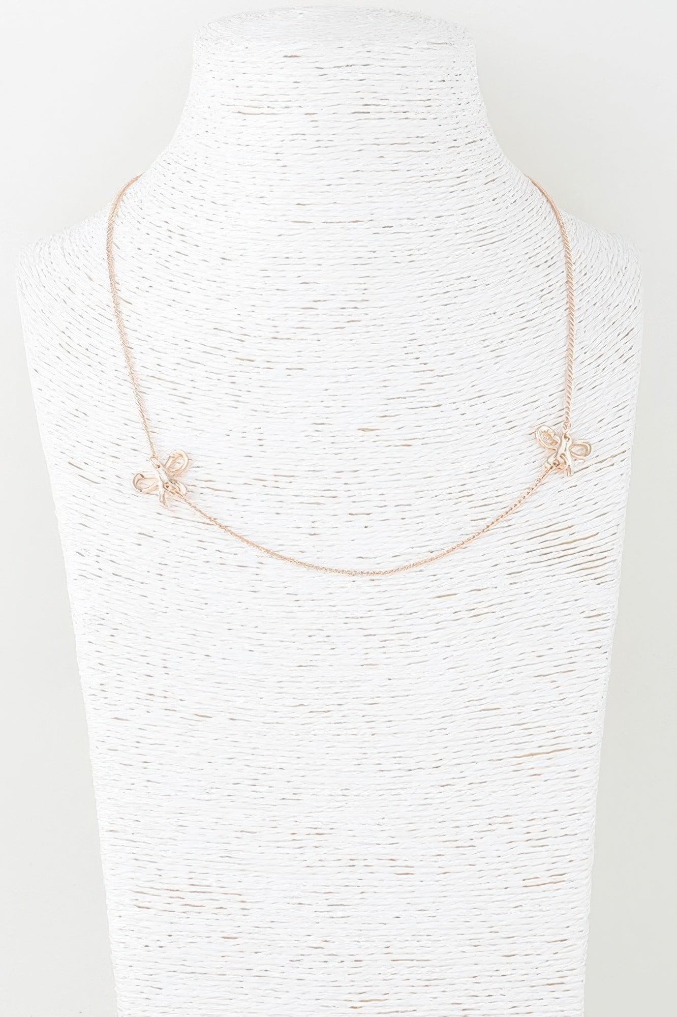 Collier double chaîne à rubans