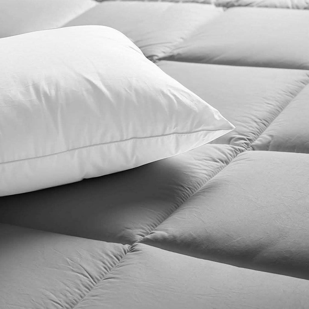 Couette en microfibre garnissage synthétique