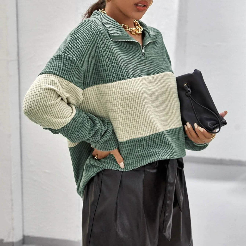 Pull mi-zippé texturé bicolore à épaules tombantes
