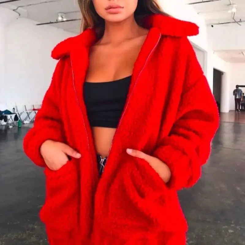 Manteau en fausse fourrure durable pour femme, collection automne hiver, veste décontractée et chaude en fourrure douce avec fermeture éclair, manteau en peluche avec poches, grande taille, style Teddy.
