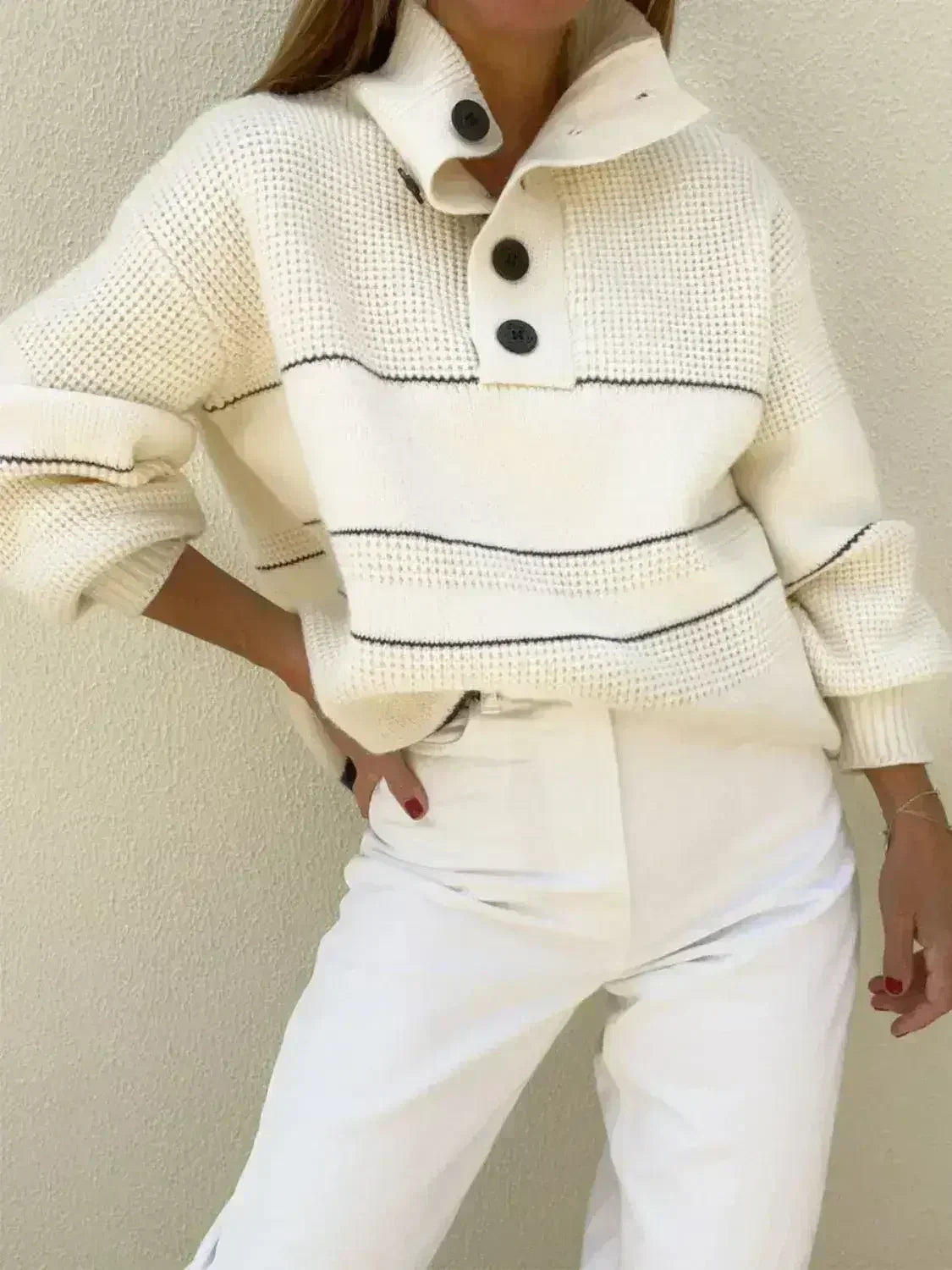 Pull à manches longues gaufré avec patte de boutonnage partielle