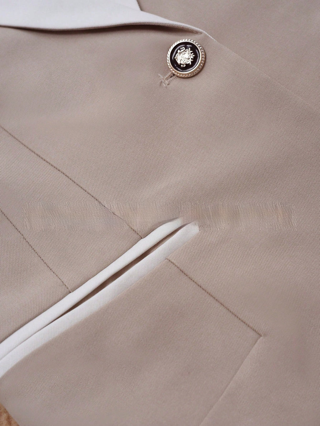 Blazer Femme Bicolore – Veste Élégante et Formelle à Boutons