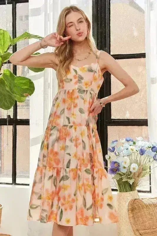 Robe mi-longue ADORA à dos smocké et bretelles réglables
