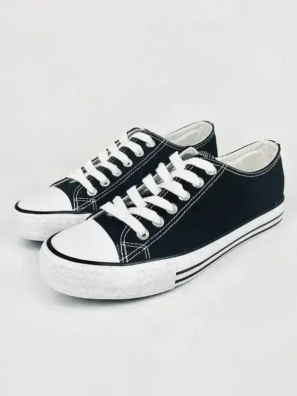 Baskets classiques à lacets