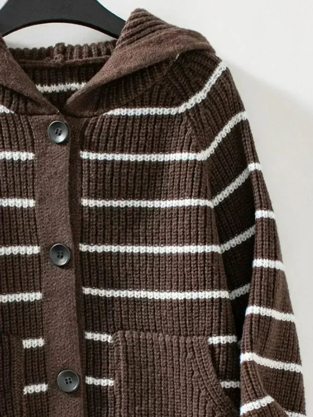 Cardigan à capuche rayé et boutonné à manches longues