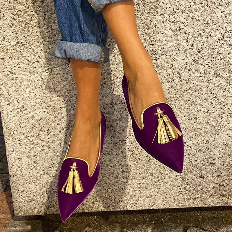 Chaussures plates en daim à pompons et bout pointu pour femme – Chaussures décontractées à talon bas et coupe basse