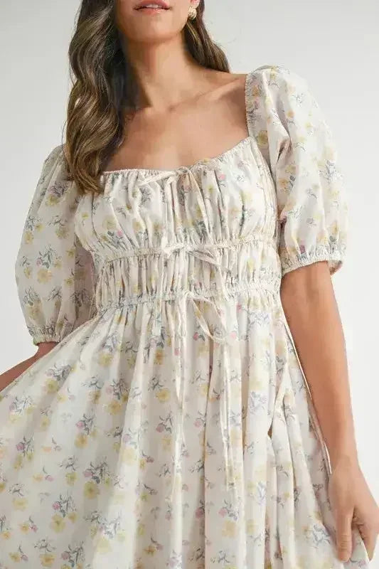 Robe midi MABLE à manches bouffantes avec cordon de serrage et motif floral