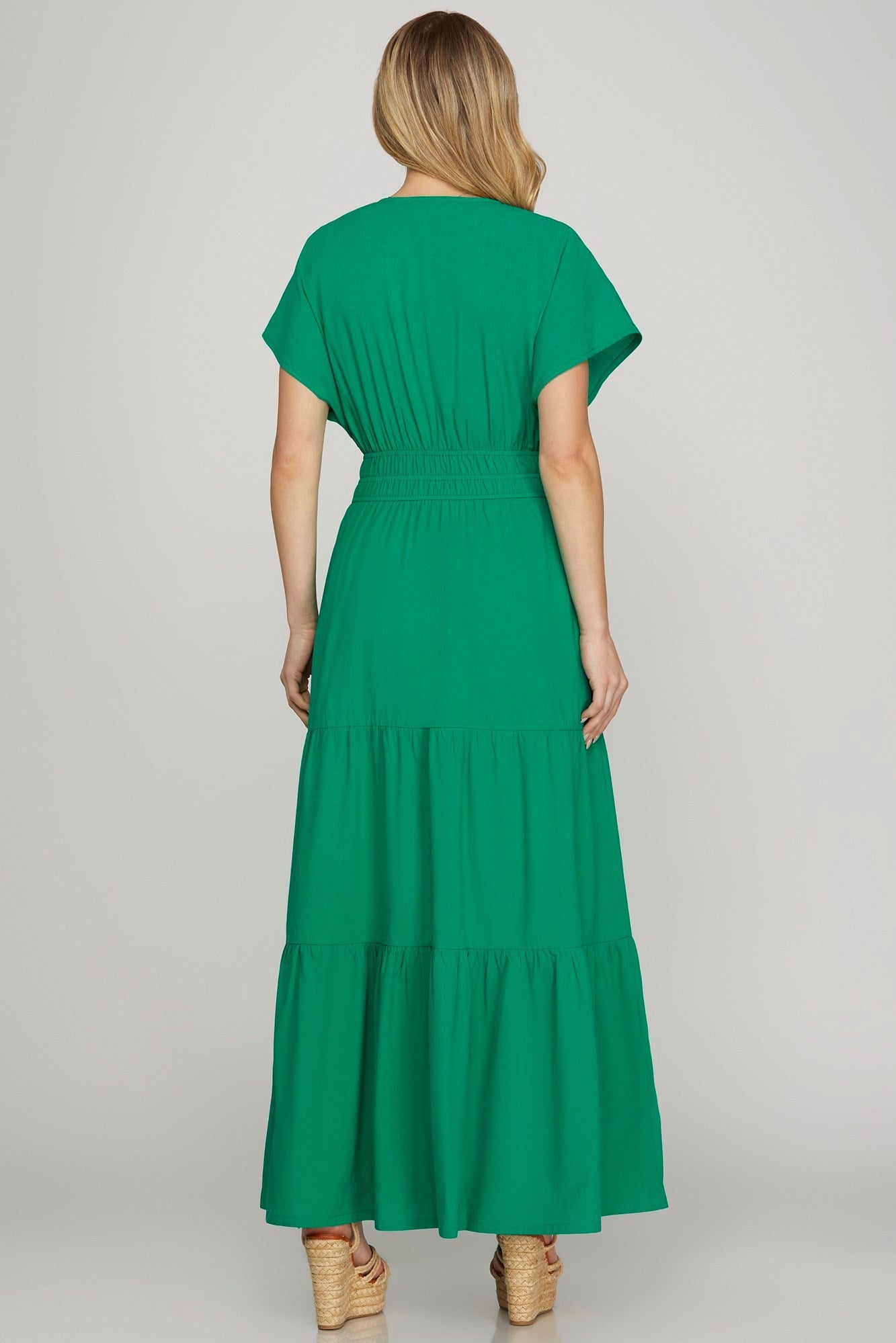Robe longue portefeuille à manches courtes et volants avec poches pour femmes – Robe longue fluide, élégante et polyvalente avec encolure portefeuille et poches