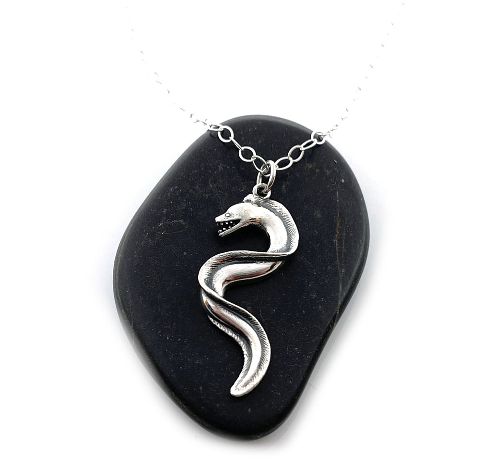 Collier Pendentif Anguille Moray en Argent Sterling – Chaîne 45 cm