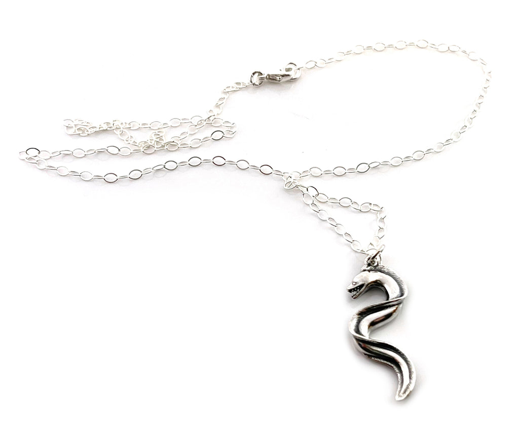 Collier Pendentif Anguille Moray en Argent Sterling – Chaîne 45 cm
