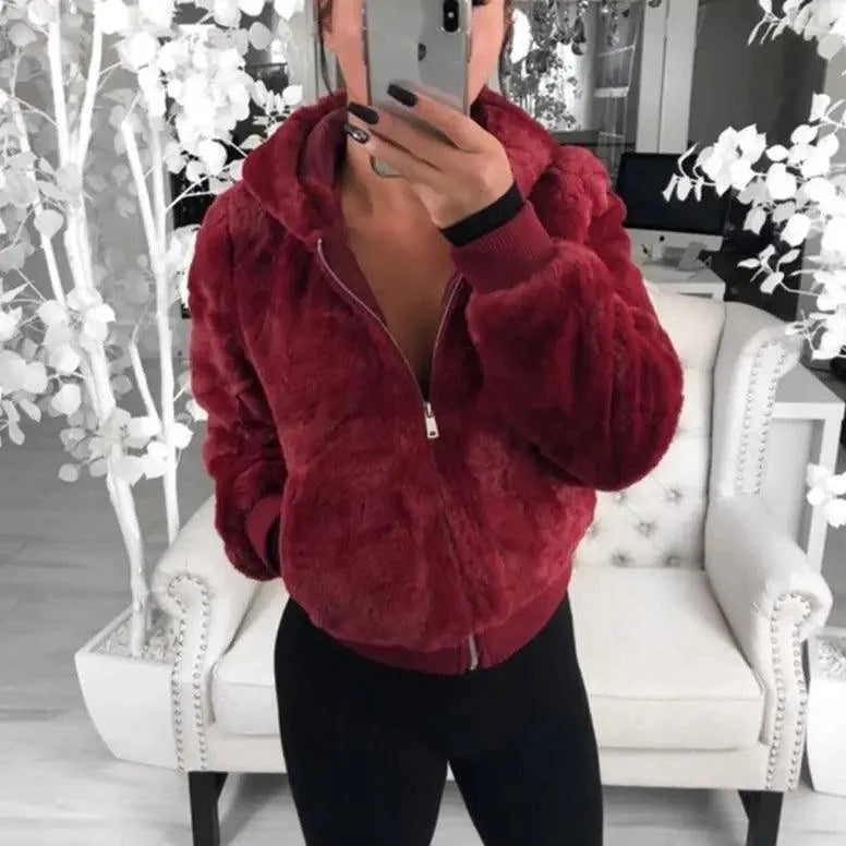 Manteau femme élégant en fausse fourrure avec capuche, taille haute, coupe ajustée, noir/rouge/rose, veste en fausse fourrure, manteaux en fausse fourrure de lapin