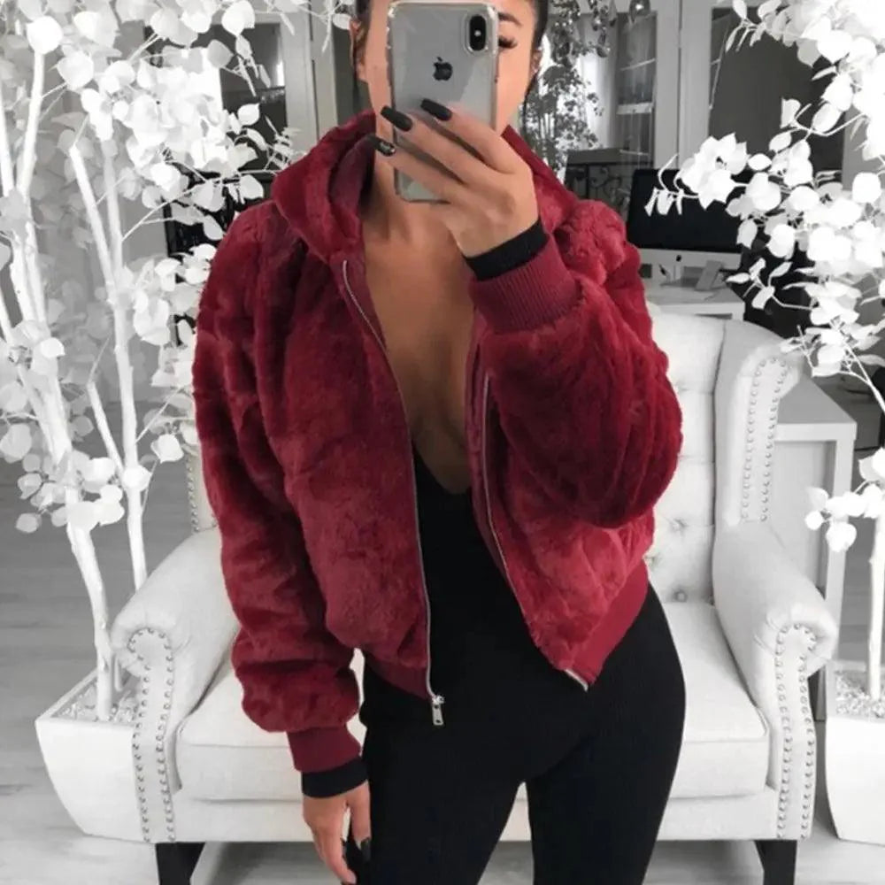 Manteau femme élégant en fausse fourrure avec capuche, taille haute, coupe ajustée, noir/rouge/rose, veste en fausse fourrure, manteaux en fausse fourrure de lapin