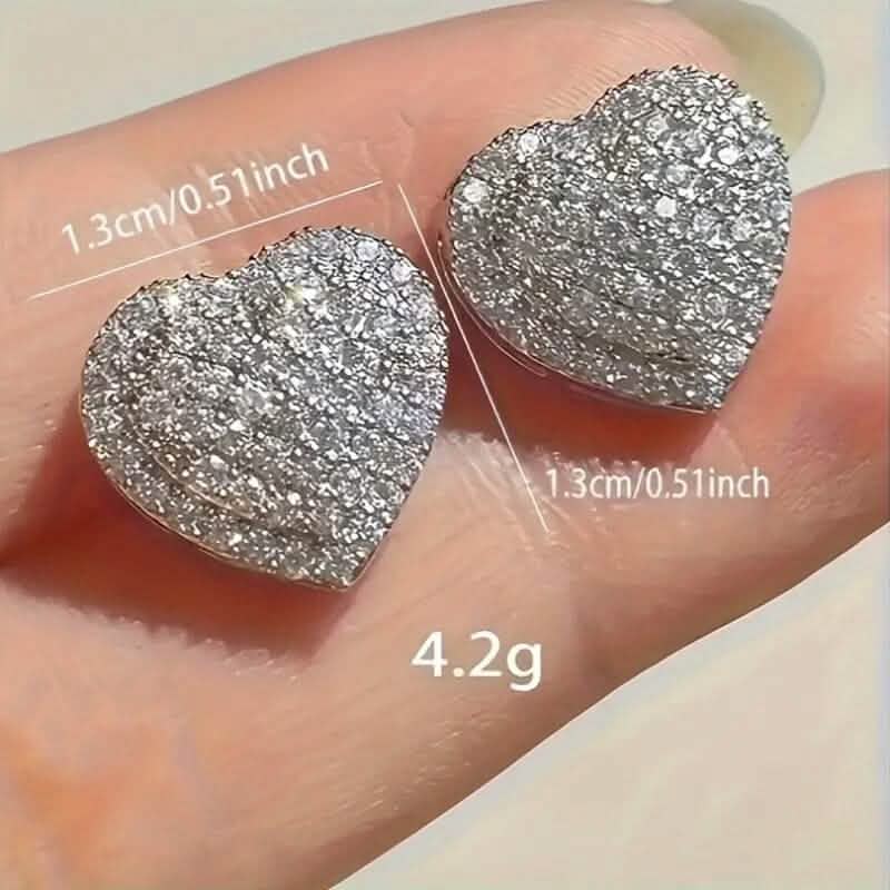 Boucles d'oreilles clous élégantes en zircone en forme de cœur