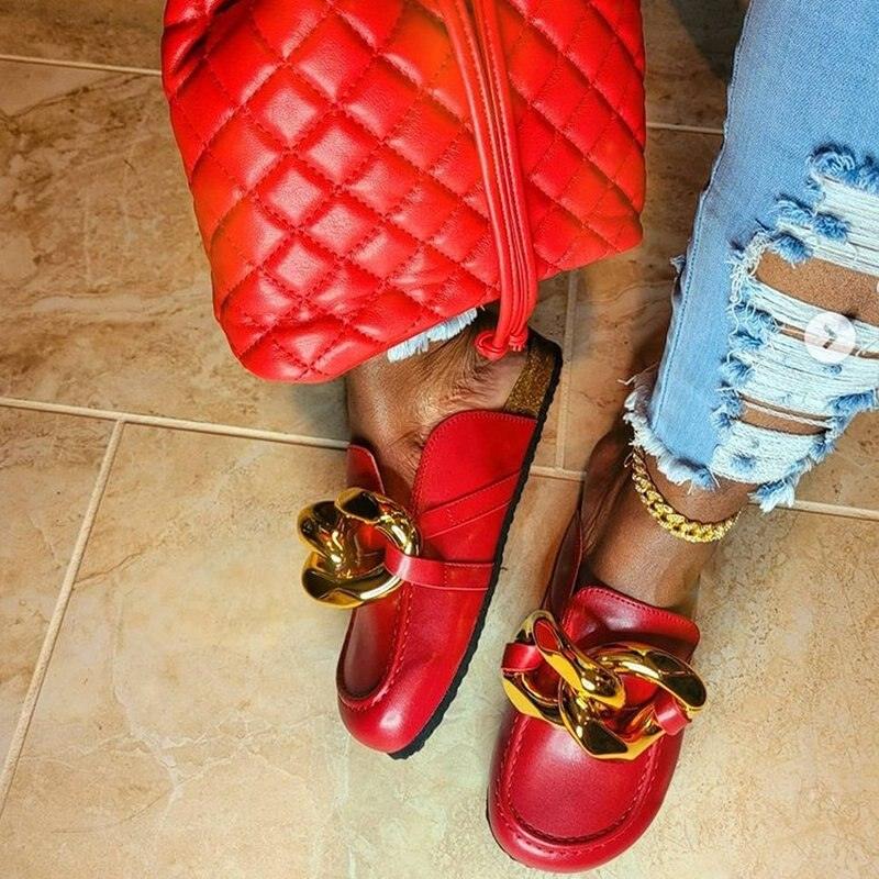 Chaussons pour femmes en métal élégant, bout fermé, chaussures plates à enfiler, bout rond, talons bas, chaussures décontractées, chaussures plates, mocassins à chaîne dorée, chaussures décontractées à enfiler pour femmes, sandales à enfiler, pantoufles.