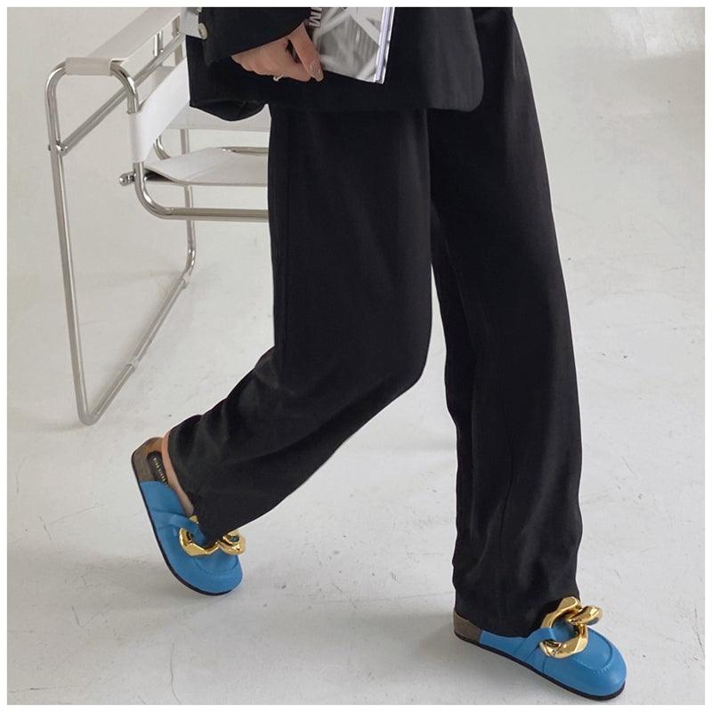 Chaussons pour femmes en métal élégant, bout fermé, chaussures plates à enfiler, bout rond, talons bas, chaussures décontractées, chaussures plates, mocassins à chaîne dorée, chaussures décontractées à enfiler pour femmes, sandales à enfiler, pantoufles.