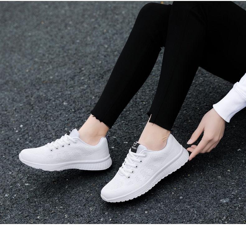 Baskets plates élégantes pour femme, chaussures de tennis décontractées, été, à lacets, en maille, légères et respirantes, confortables, antidérapantes, légères, baskets athlétiques en maille respirante.