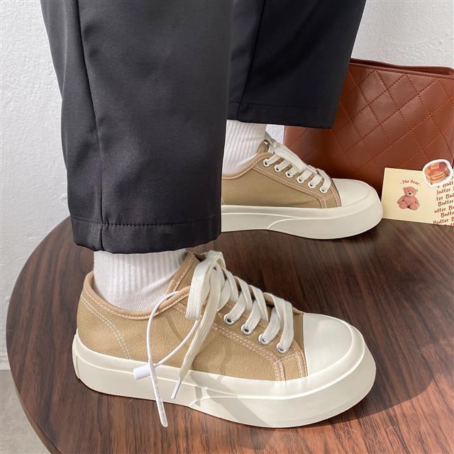 Baskets épaisses et élégantes pour femmes Chaussures de sport à plateforme Printemps Baskets décontractées Plates Tennis Athlétiques en toile Baskets blanches Baskets basses en toile Chaussures à lacets Baskets décontractées classiques et tendance