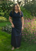 Robe longue Ella Navy à taille cintrée
