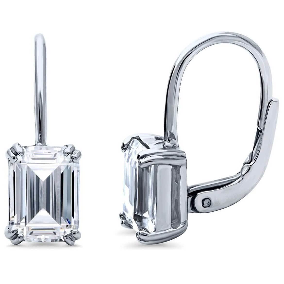 Boucles d'oreilles dormeuses en cristal taille émeraude