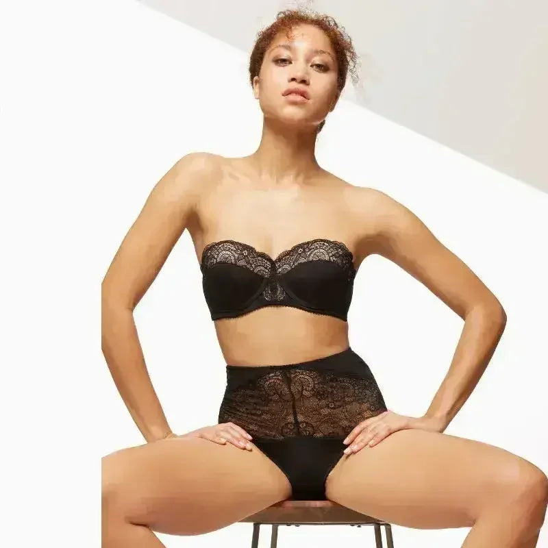 Soutien-gorge long sans bretelles en dentelle rembourré Blush Escape