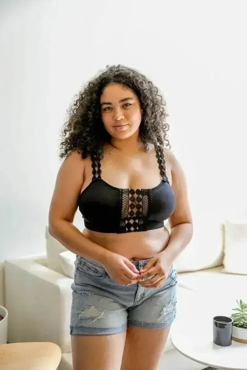Bralette brodée en dentelle ajourée